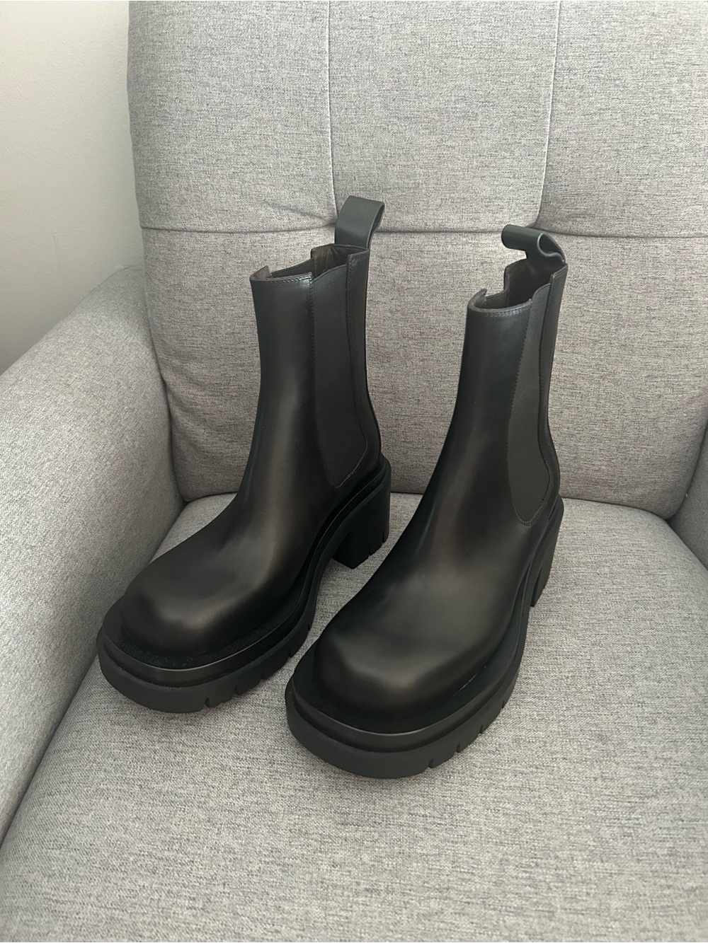 Botttega Veneta Classic Black Chunky Chelsea Boots - Women size 36